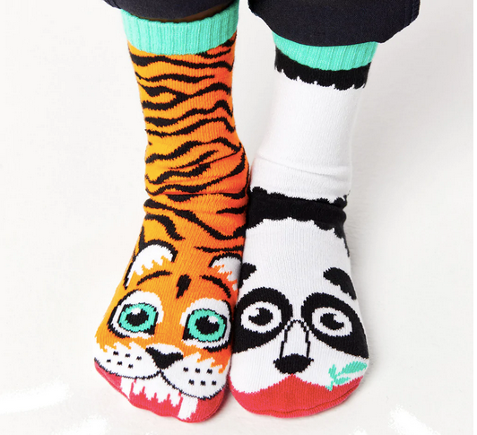 Adult Pals Mismatched Socks